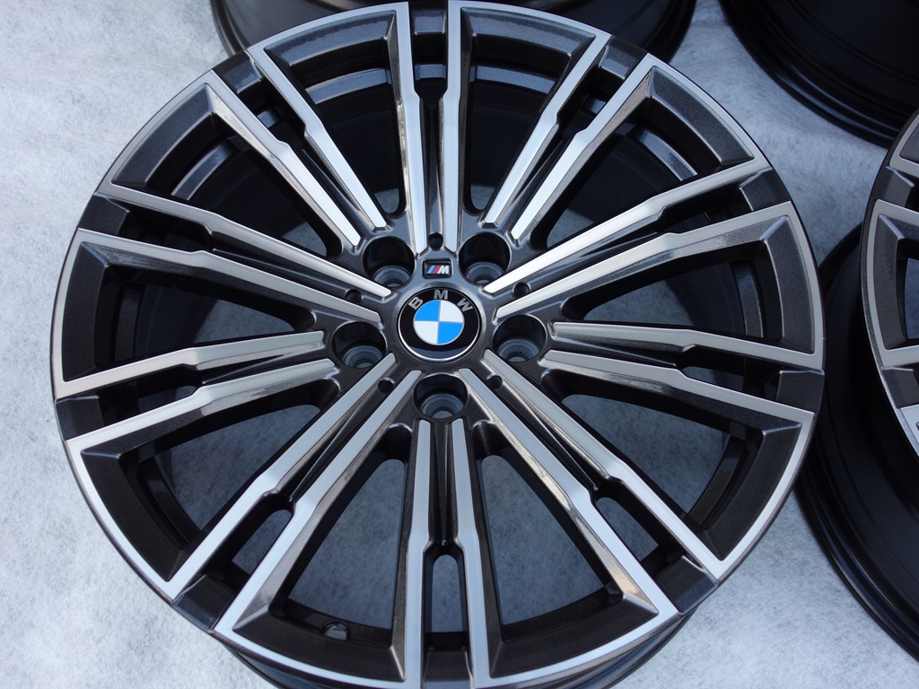 llantas bmw g20 g21 g30 g31 g15 g14 g16 18'' m-pakie