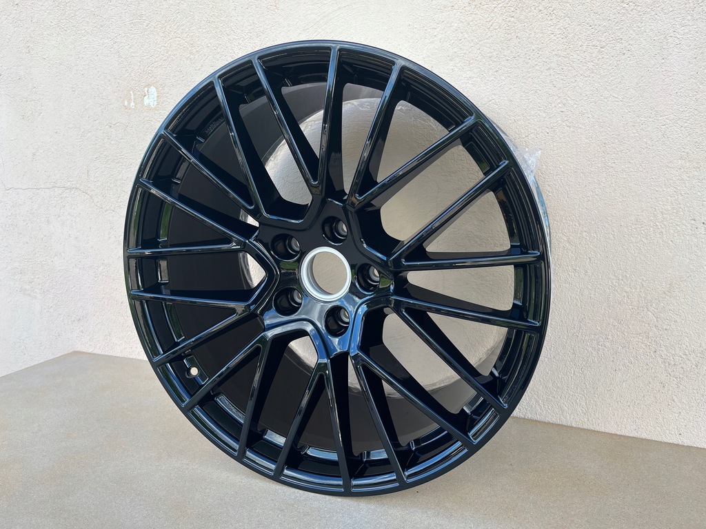 llanta porsche cayenne coupe trasera  9y3