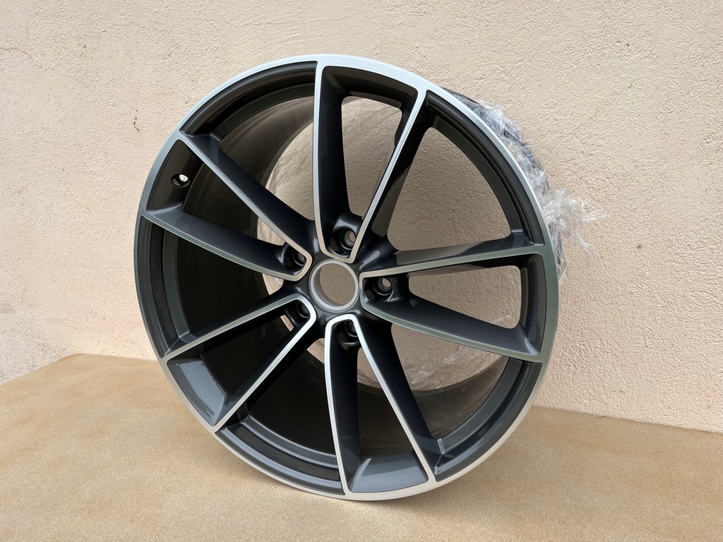 llanta porsche carrera 911 992601025j idealna