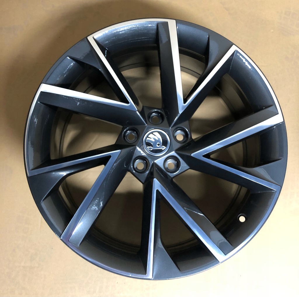llantas skoda superb iii octavia kodiaq 8x19 et44