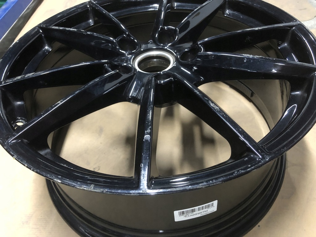 llanta porsche oe carrera s5 992 8.5jx20 5x130 et53