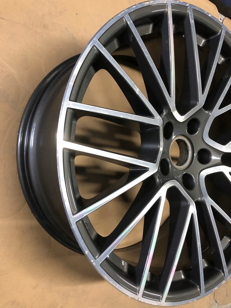 llanta porsche cayenne 9y3601025 al 10jx22 et48