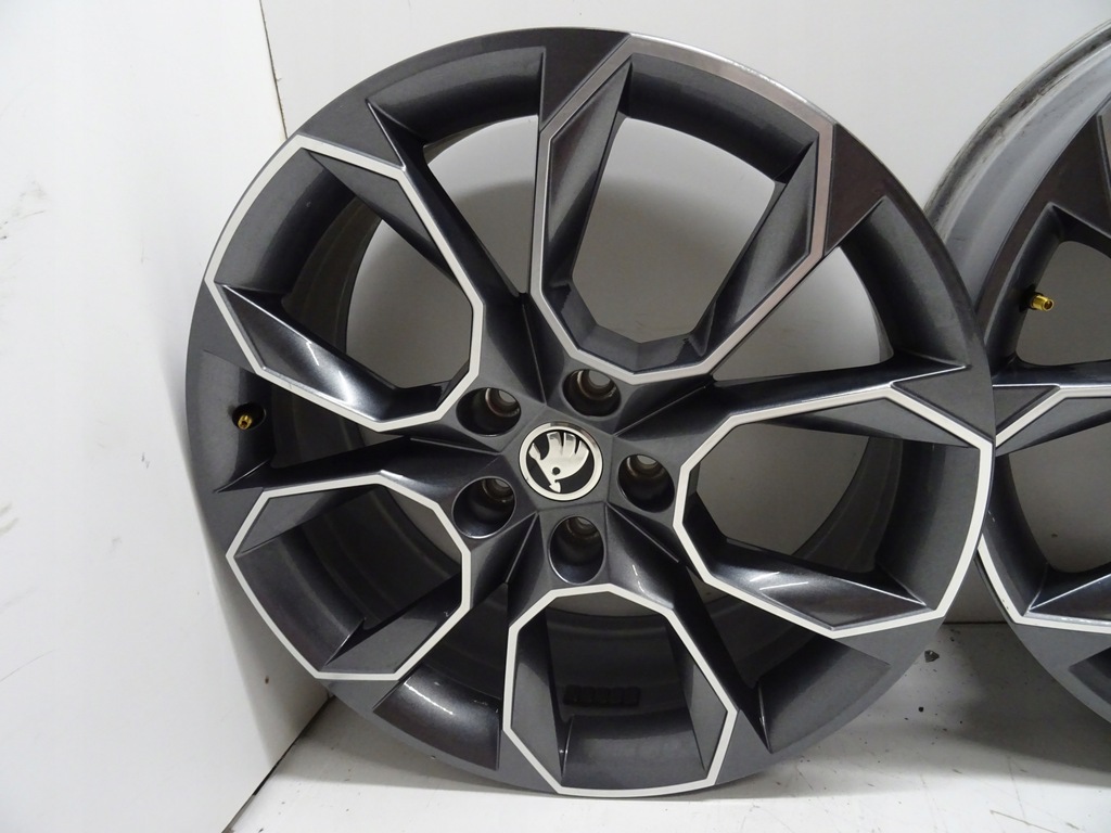 skoda octavia llantas 7,5jx19 et51 5e0601025ah