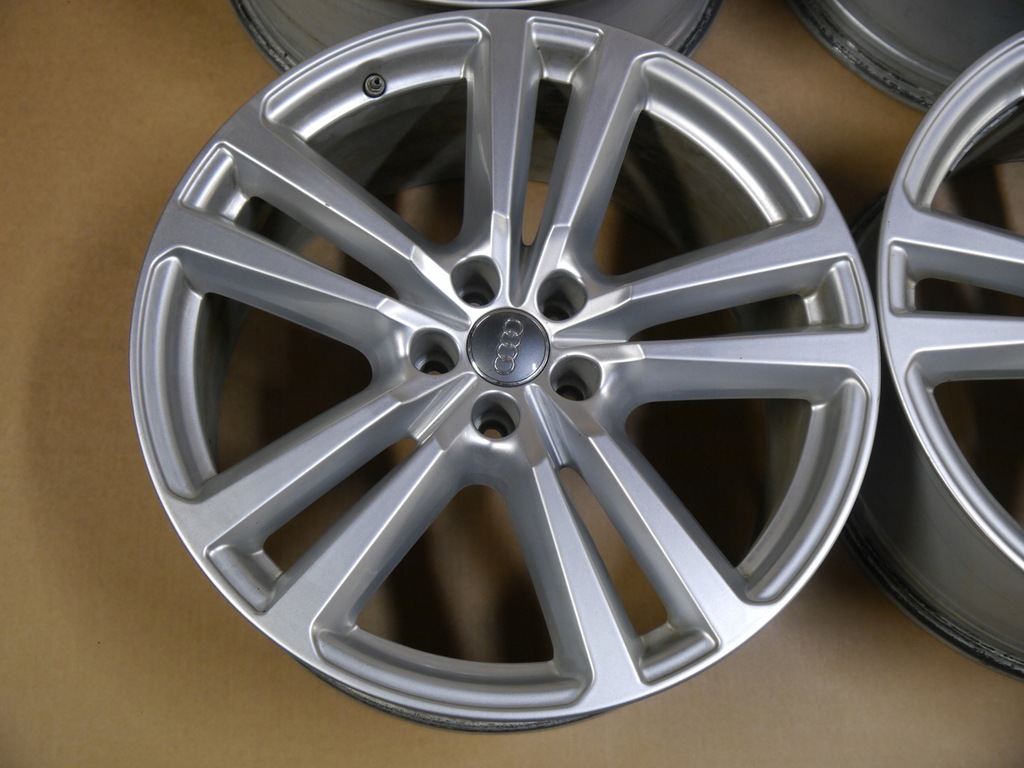 audi q7 4m llantas 9 x 20 et 33 4m0601025h