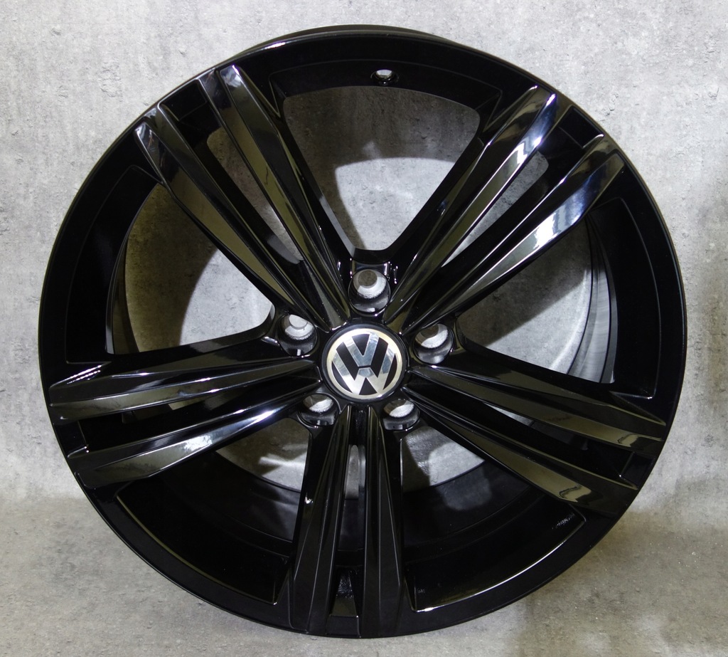vw tiguan 5na 18"  pulgadas llantas de aluminio 