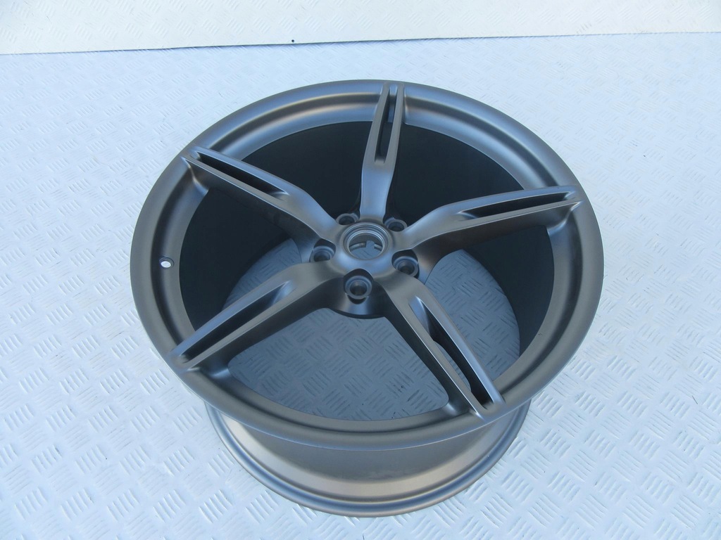ferrari 458 italia speciale llanta 11x20 et48.4