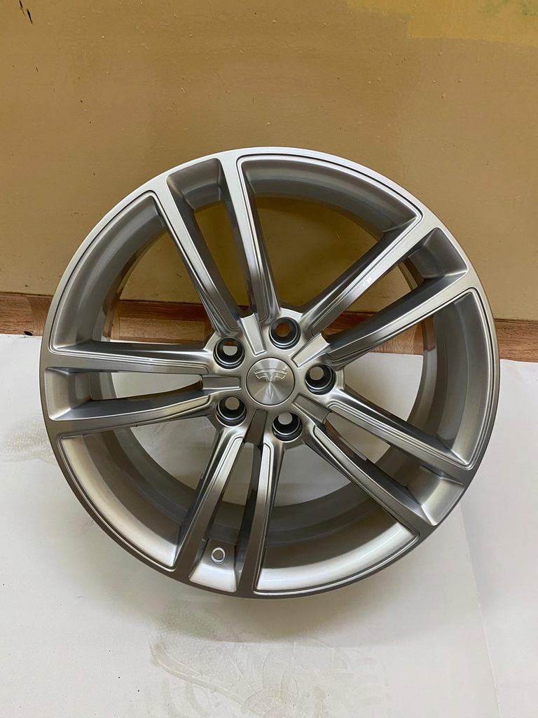 llanta tesla model s 8x19et 40 5x120