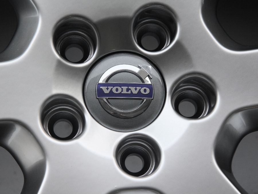original volvo xc70 18 31200571 6790174 n18.40