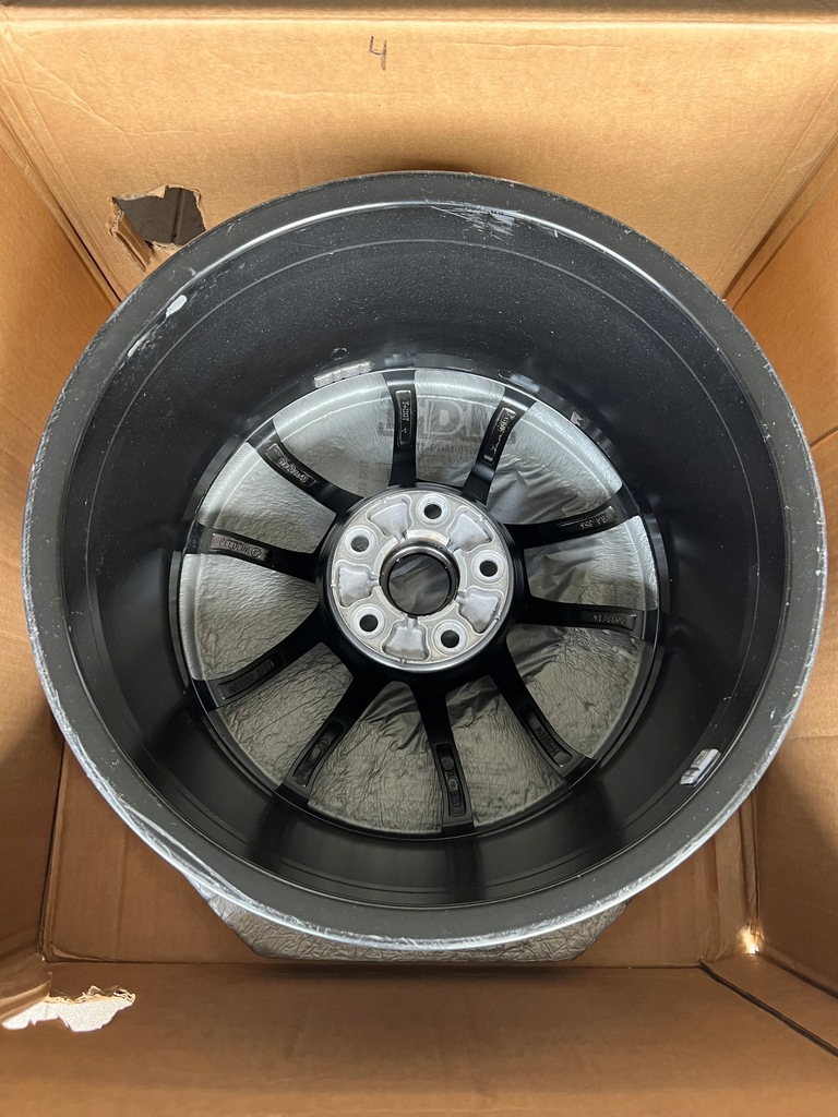 corvette c7 grand sport lub z06 llanta delaentera oem