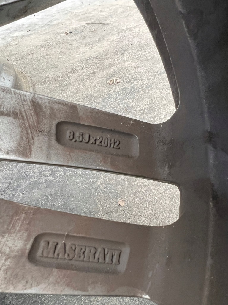 maserati ghibli quattroporte llantas 20''  pulgadas