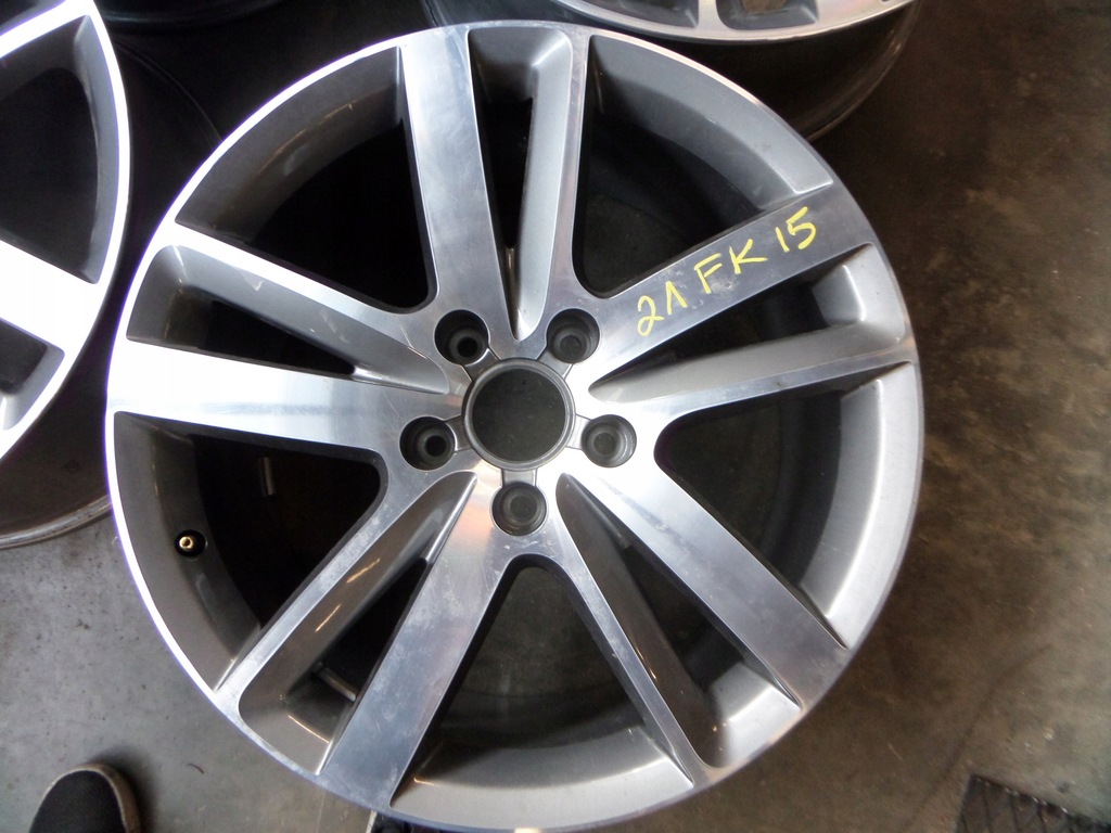 llantas audi q7 9jx20h2 5x130 4l0