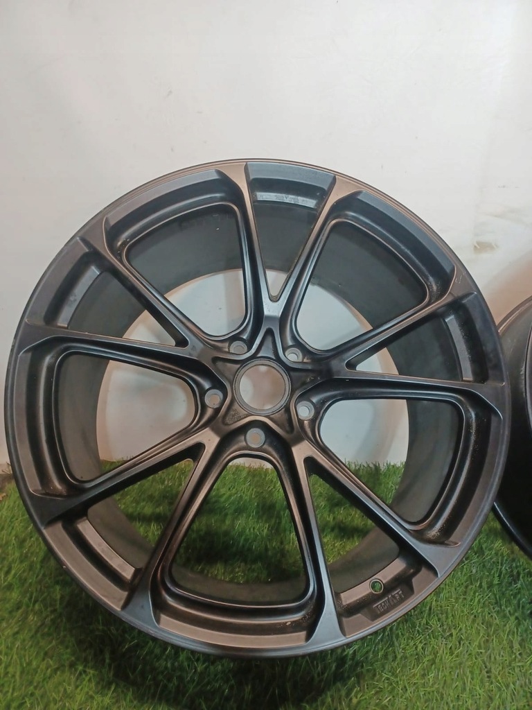 llanta porsche cayenne 22 techart