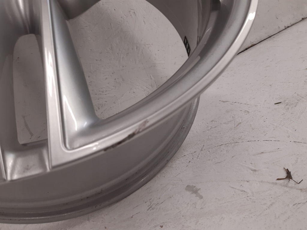 llanta ferrari roma 8jx20 et34