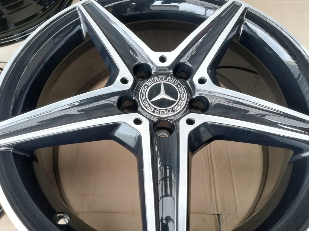 mercedes c-clase a205 amg idealne 18''