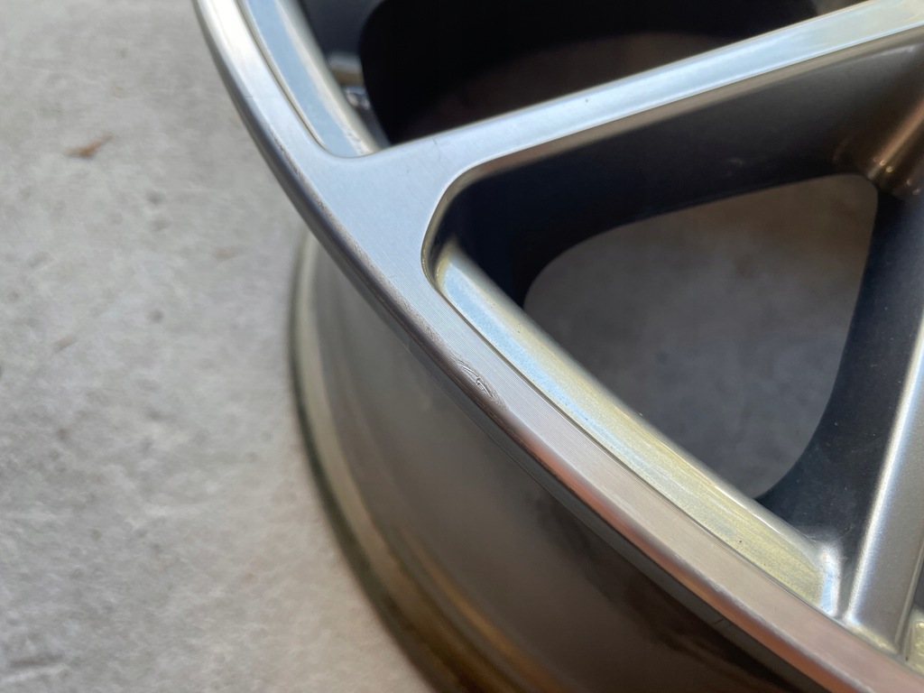 llanta porsche panamera 971  delaentera 971602025ap