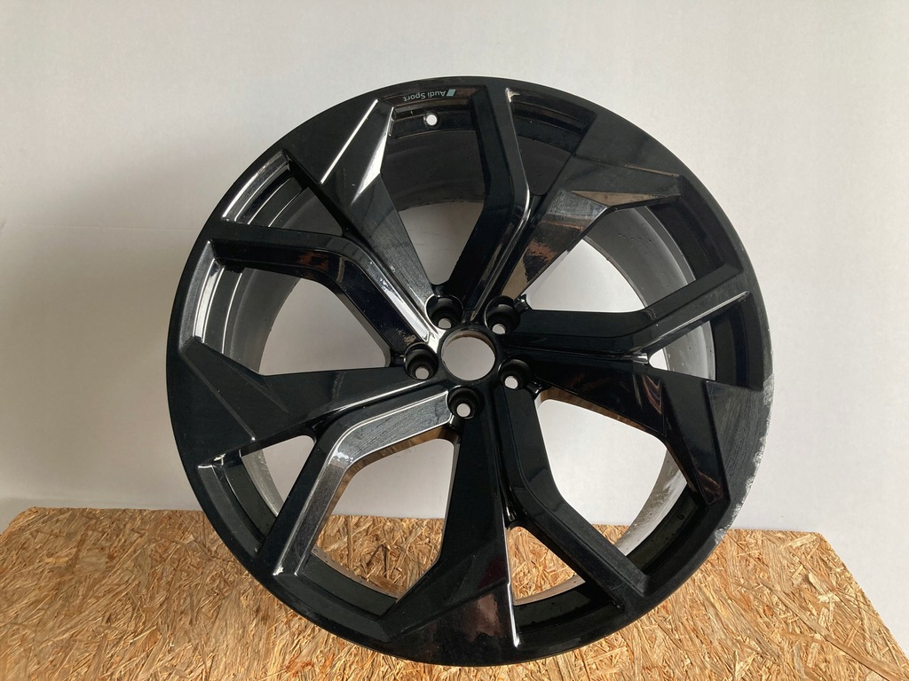 llanta audi q8 sq8 rsq8 rs 4m 4m8 10,5x23 4m8601025