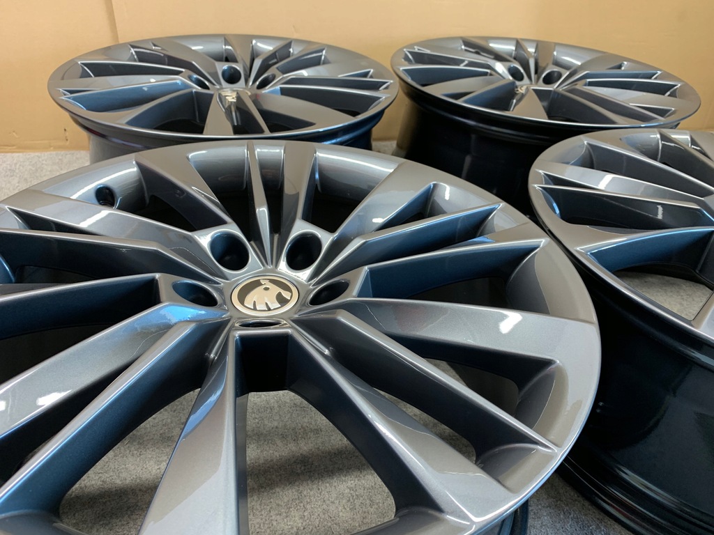llantas skoda super b iii octavia 3v 3v0 vrs rs 19''