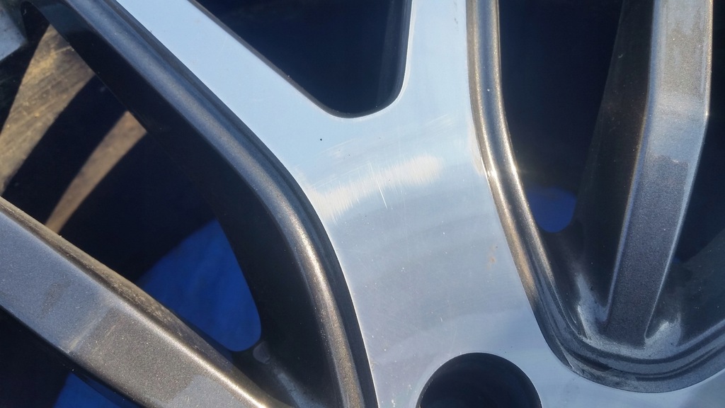 maserati levante 10,5jx21h2 670044711 llanta et53