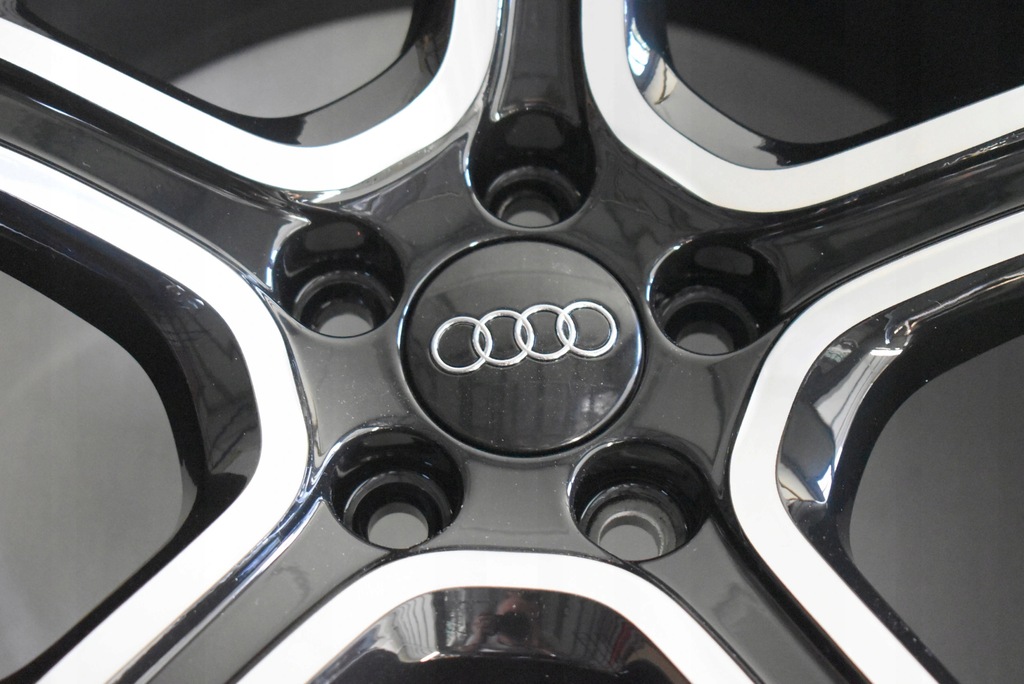 llantas audi a1 s1 sport 7,5x18 et39,5 8x0071498al
