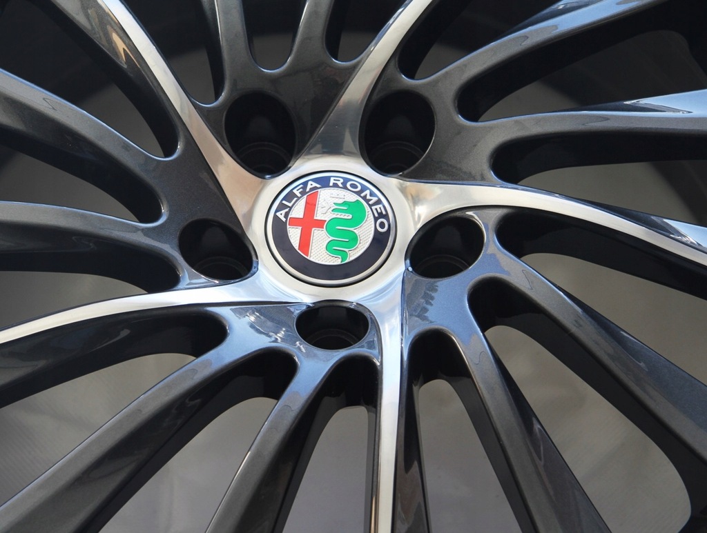 original alfa romeo giulietta 18 156094667 n18.61