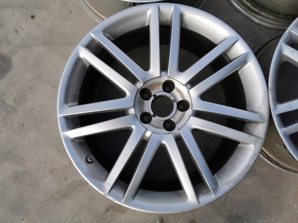 llanta lote audi s8 d3 4e0601025ap