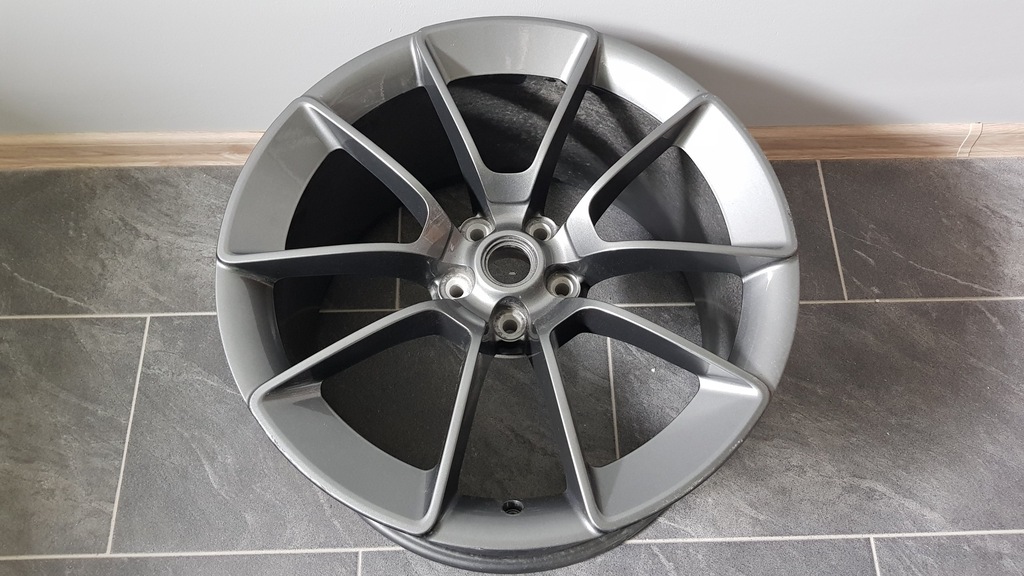 ferrari llanta de aluminio 11x20et48,4 5x114,3 md667  