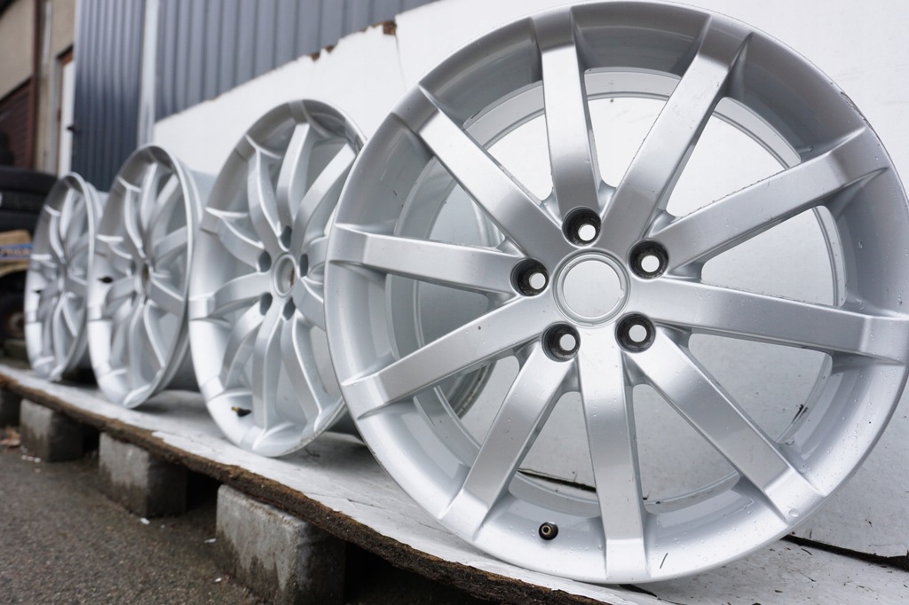 aston martin 5x114,3 8,5j et50,3 9,5j et62,5