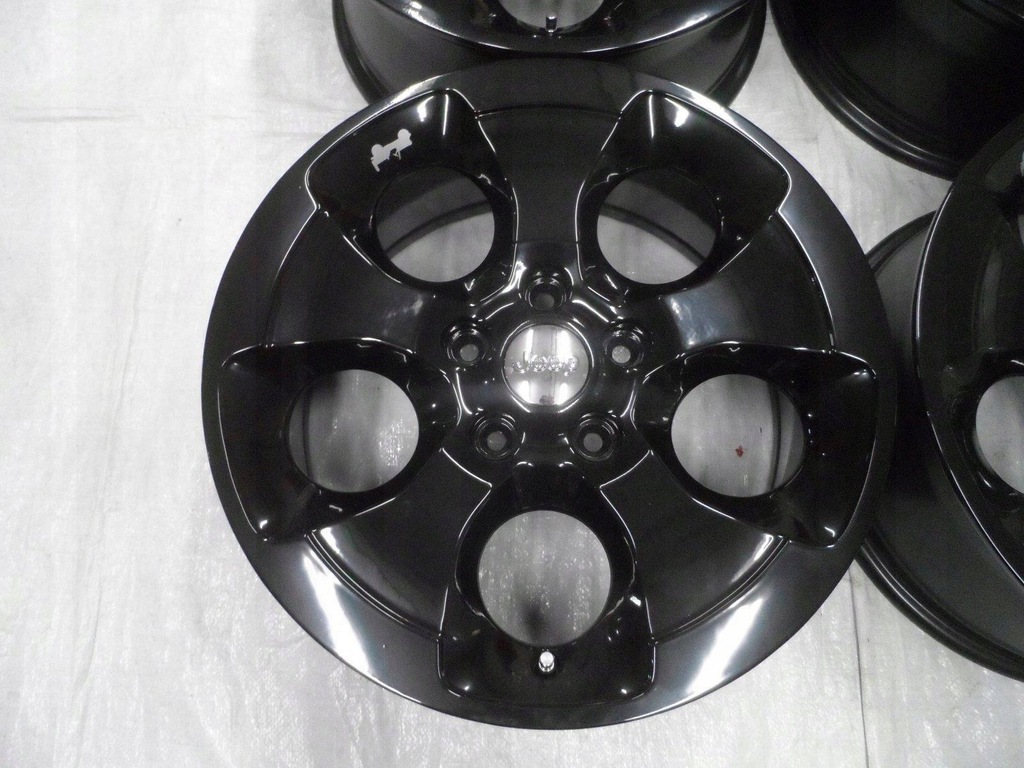llantas jeep wrangler jk 18 " 1xa51trmaa negros