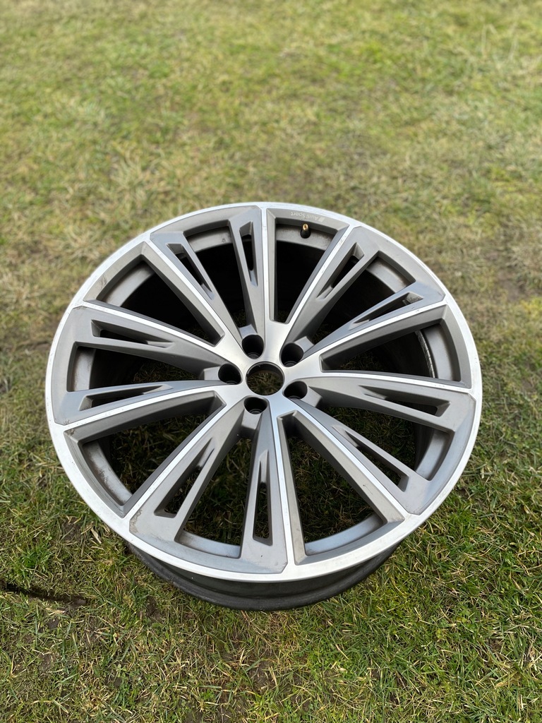 llanta audi sq8 rsq8 4m8601025r 10x23 5x112 et15