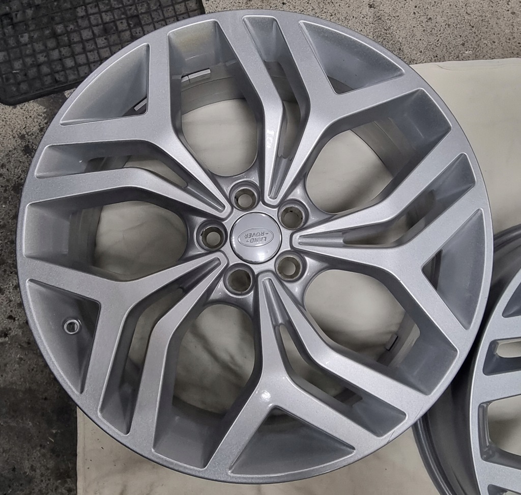 llantas land rover evoque 20 pulgadas k8d2-1007-ga  