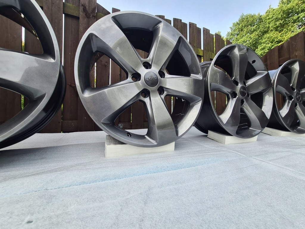 llantas overland 20  pulgadas wk2 jeep grand cherokee