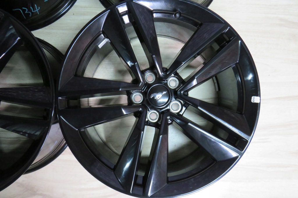 a059 5x114,3 19'' ford mustang kpl