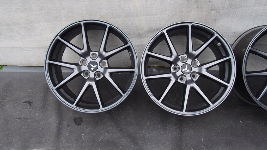 llantas 18 '' tesla 3 iii lift et40 1044261-00-a