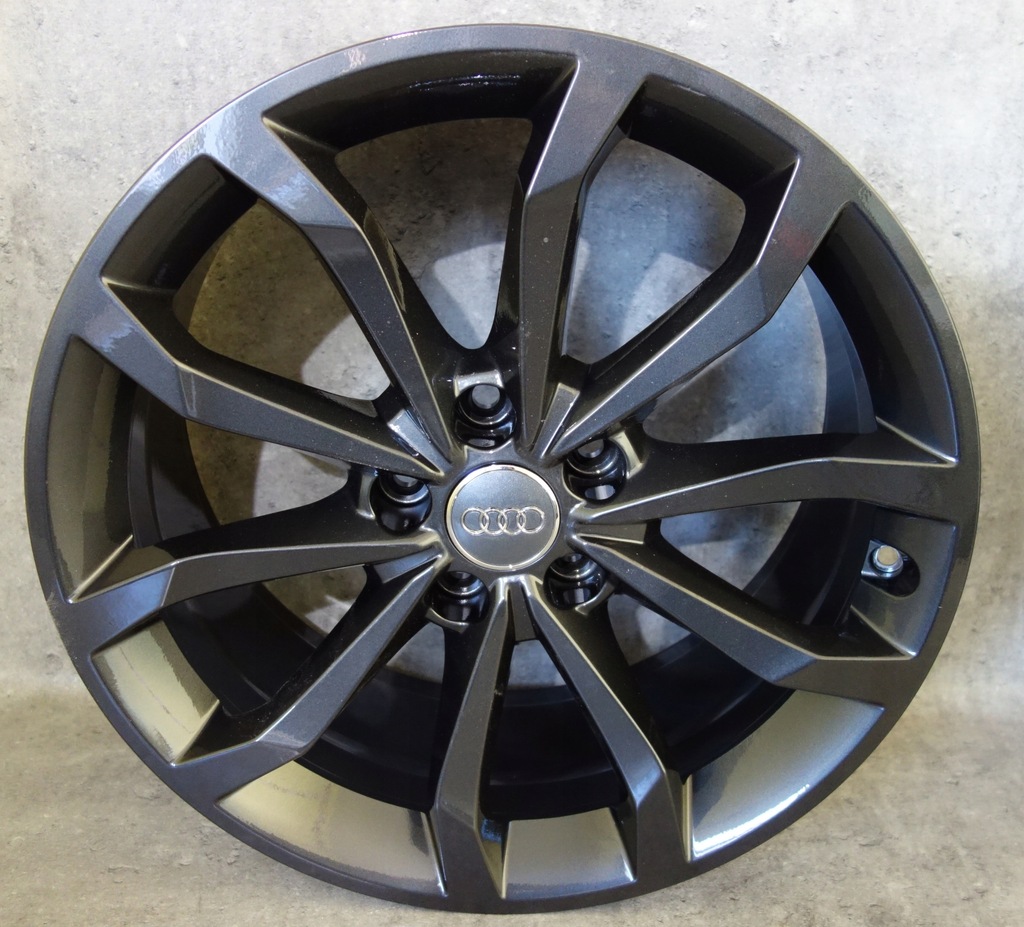 audi a4 s4 b9 18"  pulgadas llantas de aluminio 