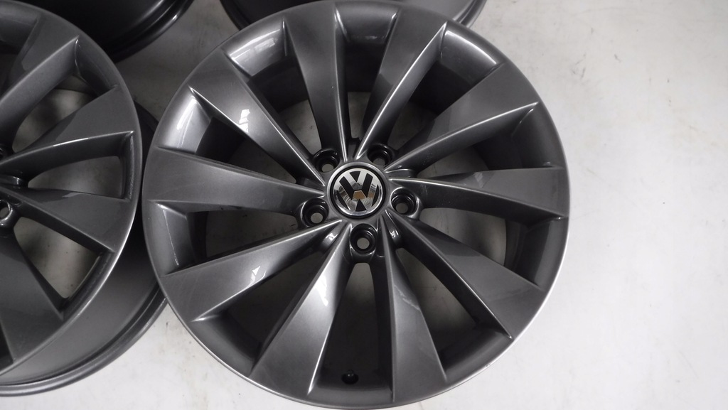 llantas  llanta de aluminio skoda vw cc golf seat audi 18 5x112 3c8