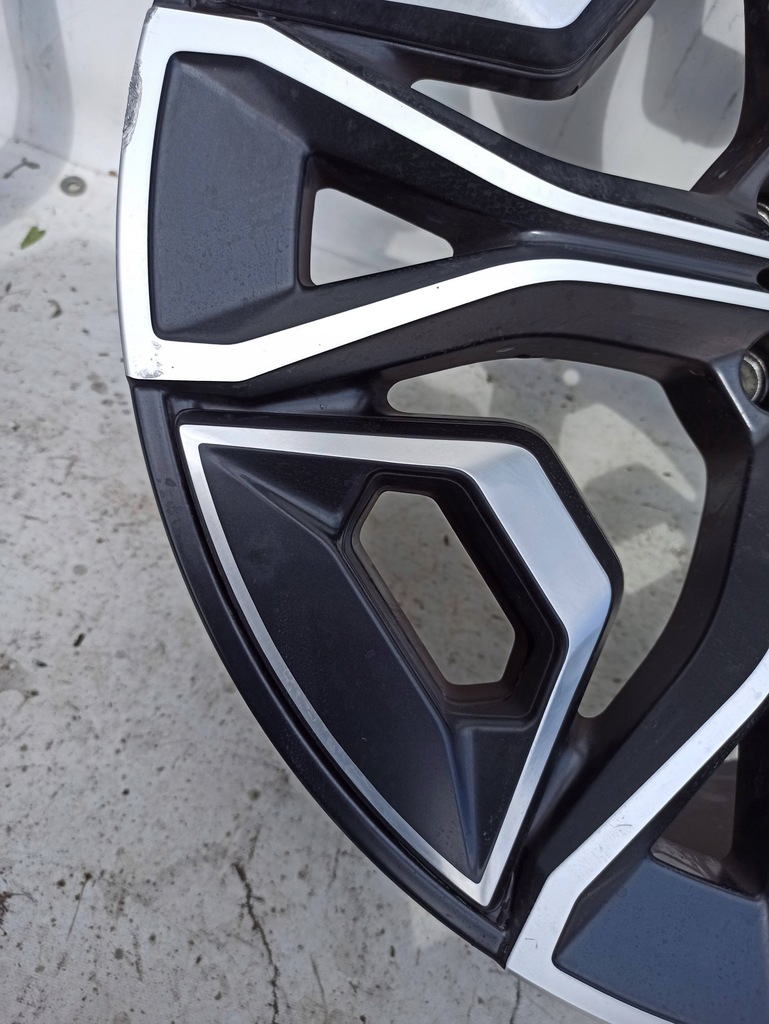 llanta bmw ix i20 9,5jx22 et37 5x112 201423-11