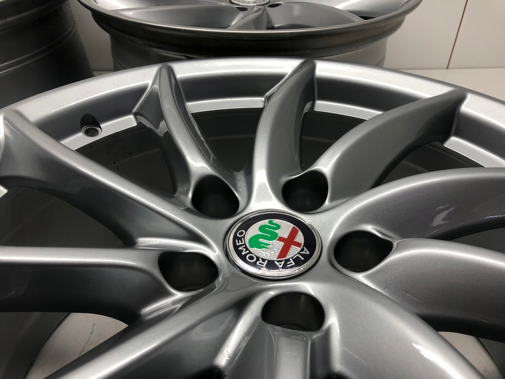 llantas 18 alfa romeo giulia veloce 8 et33 tyl 9 44