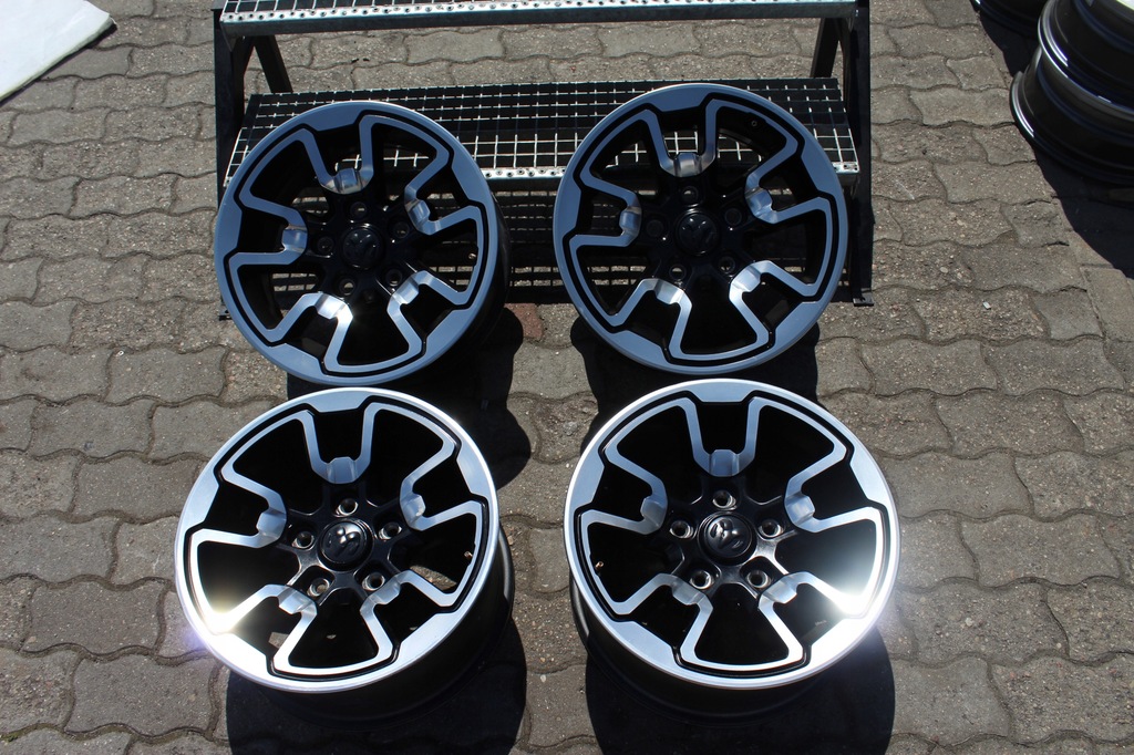oryg dodge ram 1500 17 pulgadas 5x139,7 et18,05 8j
