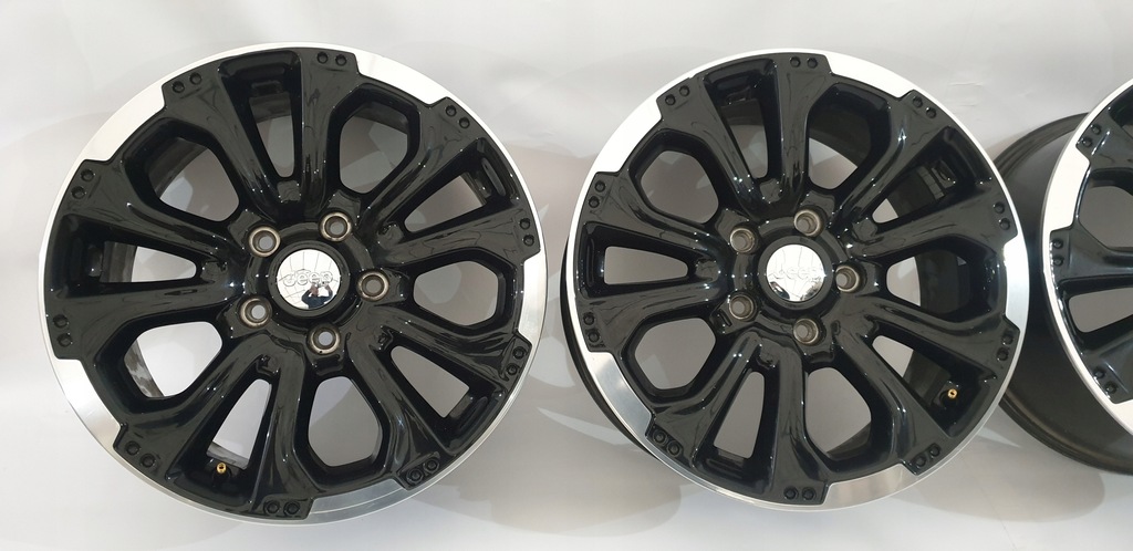llantas 18 jeep grand cherokee wk2 8x18 et56.4 5x127