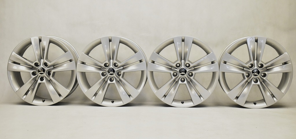 skoda karoq 57a 7x18 et45 5x112 57a601025e