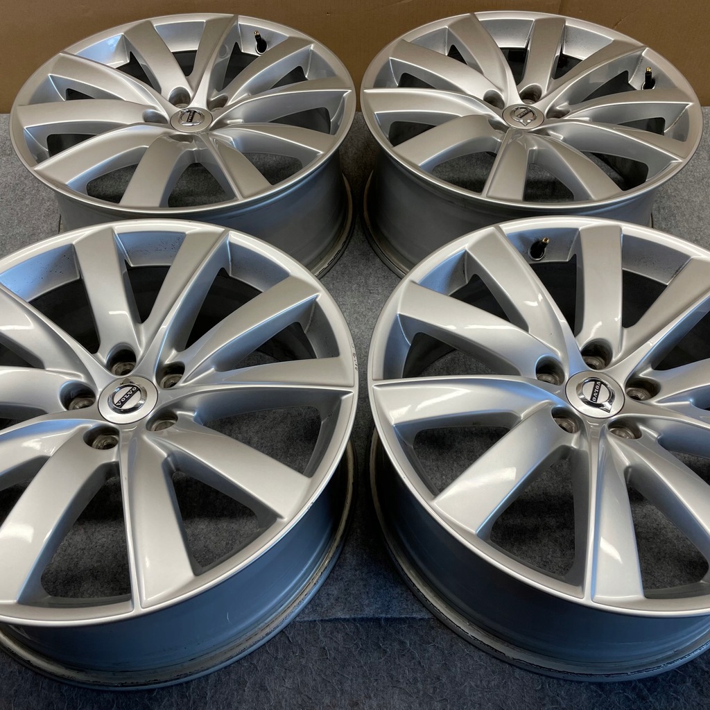 lote llantas volvo xc60 xc90 19” 31362276 19