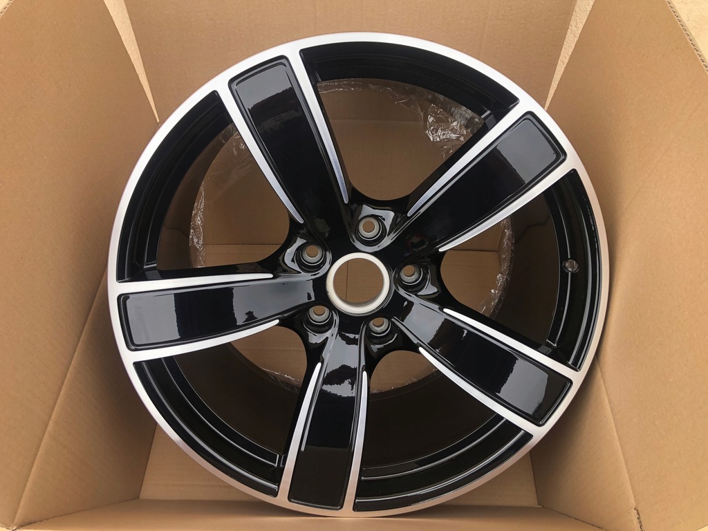 llanta porsche boxter cayman 982 718