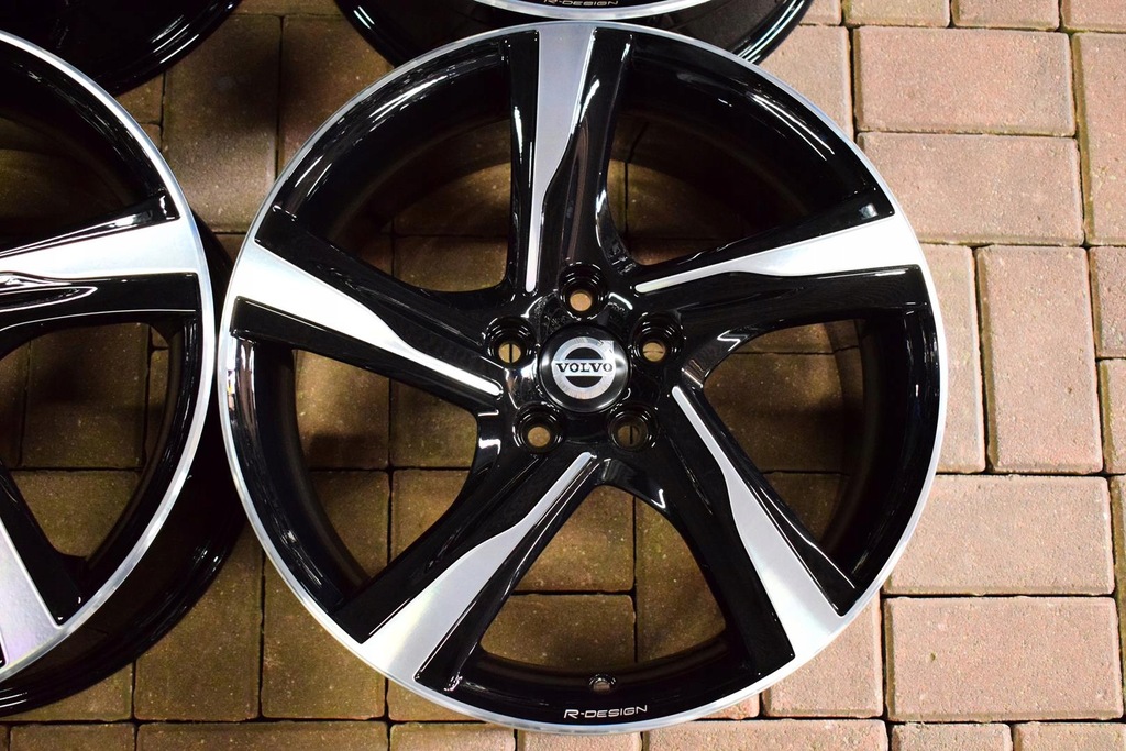 volvo 18'' ,,r-design'' v40 s60 v90 xc60 como nuevos!