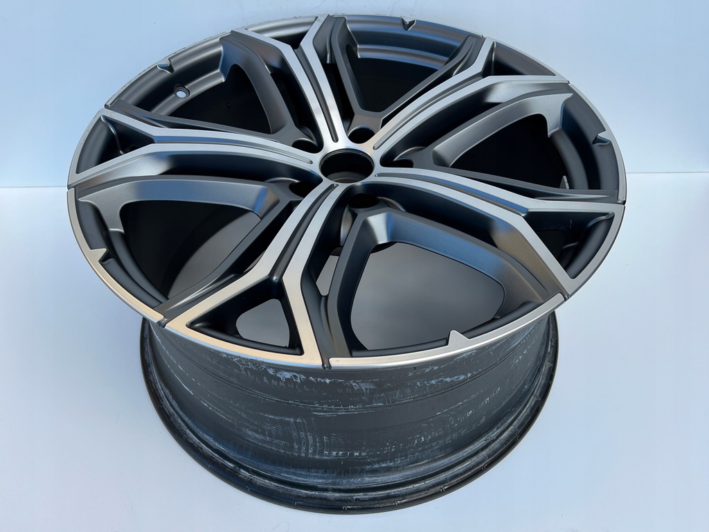 maserati levante - llanta trasera  21  pulgadas 10,5x21 et53