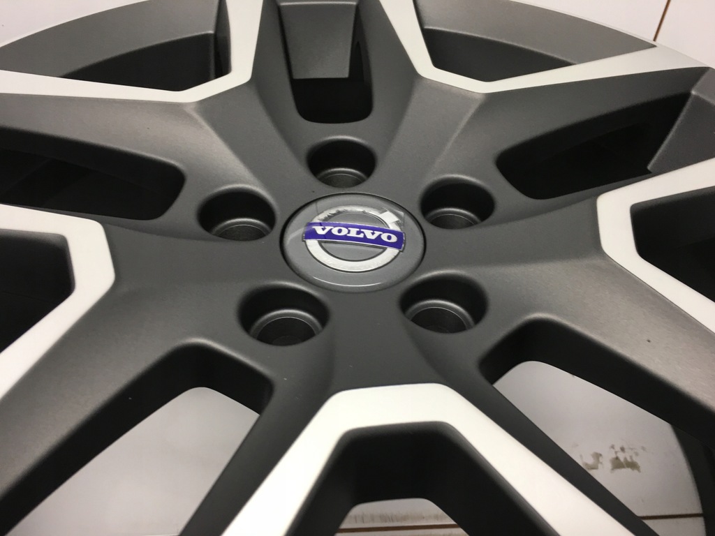 llantas 18 volvo xc40 xc60 v60 v40 r design 7,5 oem