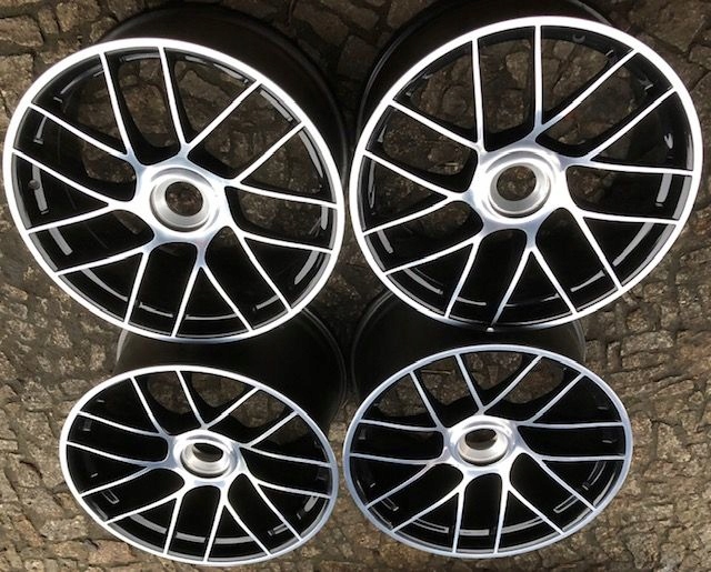 @@llantas porsche 991 turbo sport 3 20''@@