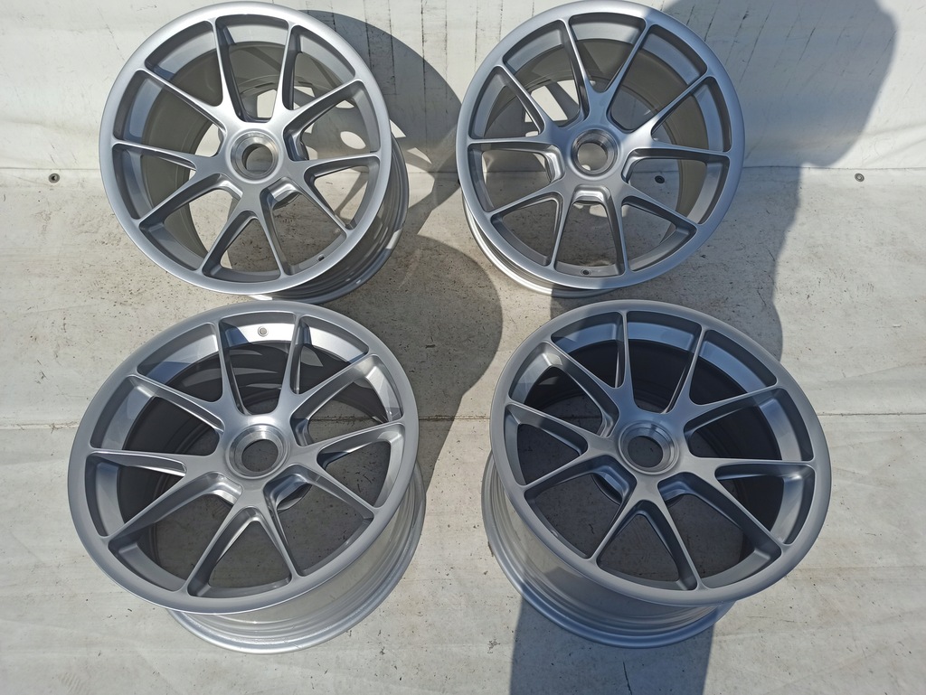 llantas porsche 911 gt3 10,5jx18 et28 12jx18 et53