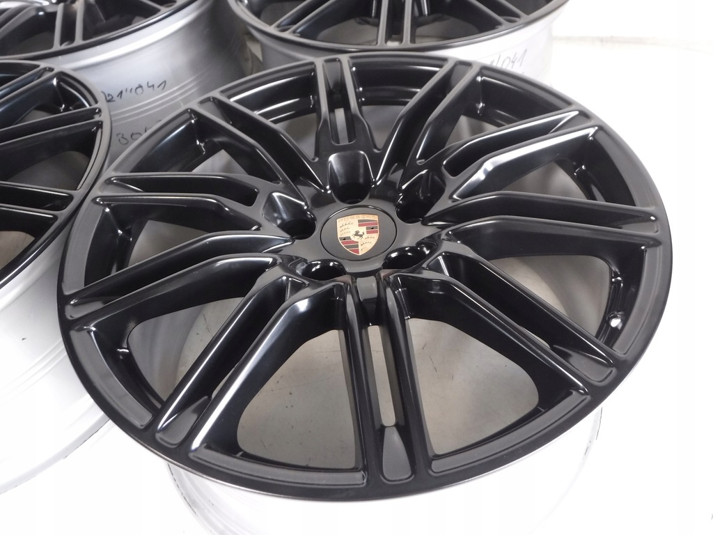 llantas  llanta de aluminio porsche cayenne gts turbo 7p5 21 5x130