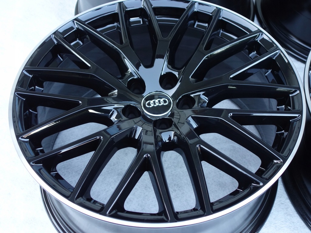 llantas audi sq7 q7 lift q8 sq8 20'' 4m0