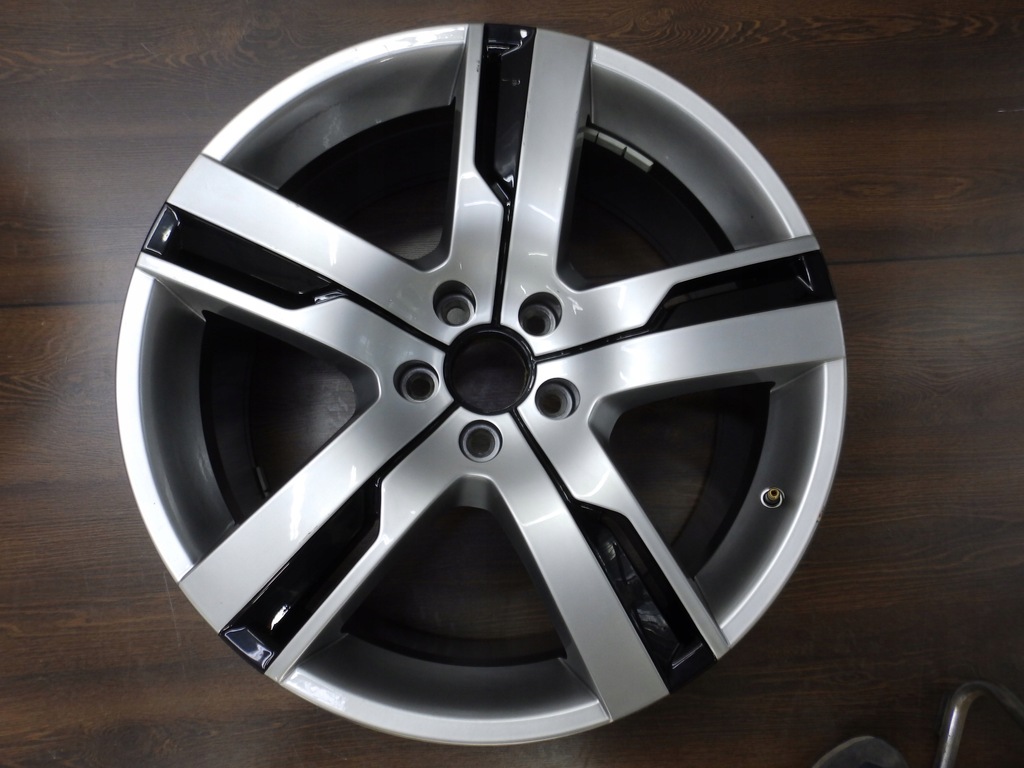 llantas fisker karma 22x8.5j 22x9.5j et42.6 5x130